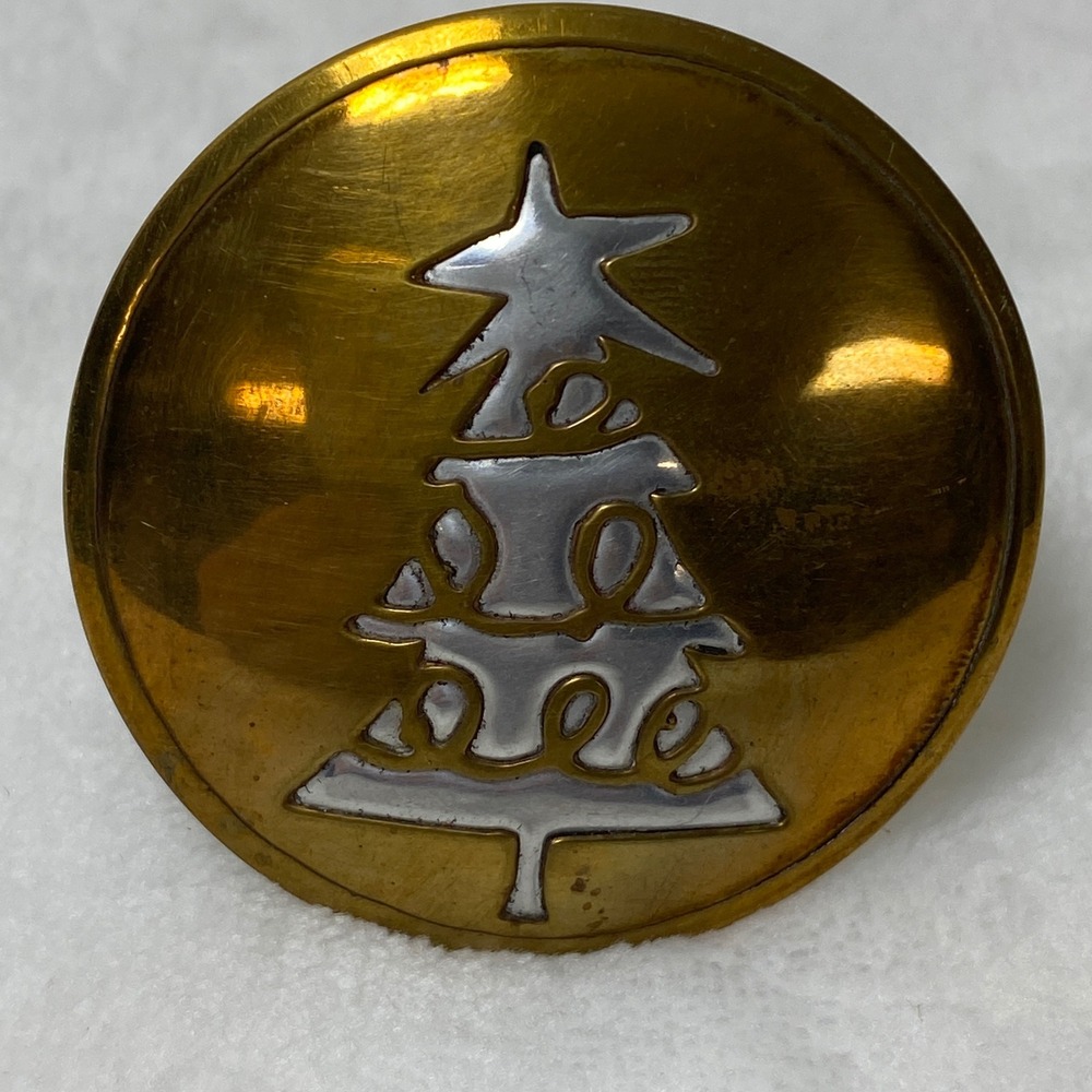 Set of 8 VTG Christmas Tree Napkin Rings Holders Brass Silver Tone Holiday Decor